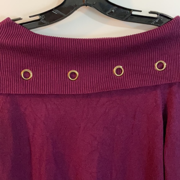 Off the shoulder sweater - Picture 3 of 5